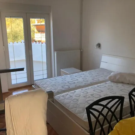 Weiss House Apartment